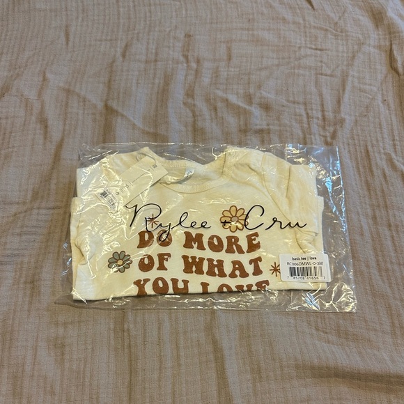 💛$15 FLASH SALE💛 Rylee + Cru Do More of What You Love Basic Tee 0-3M NWT - Picture 4 of 4